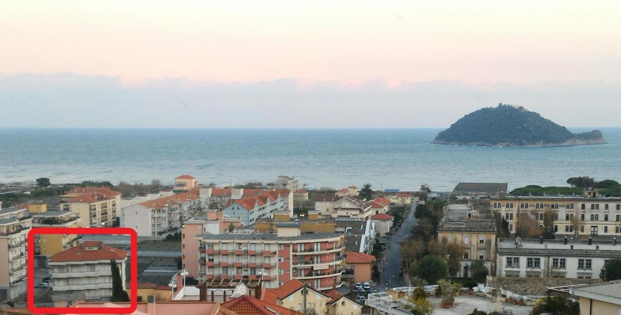 La Casa Di Flavio Casa Vacanze อัลเบงกา ภายนอก รูปภาพ