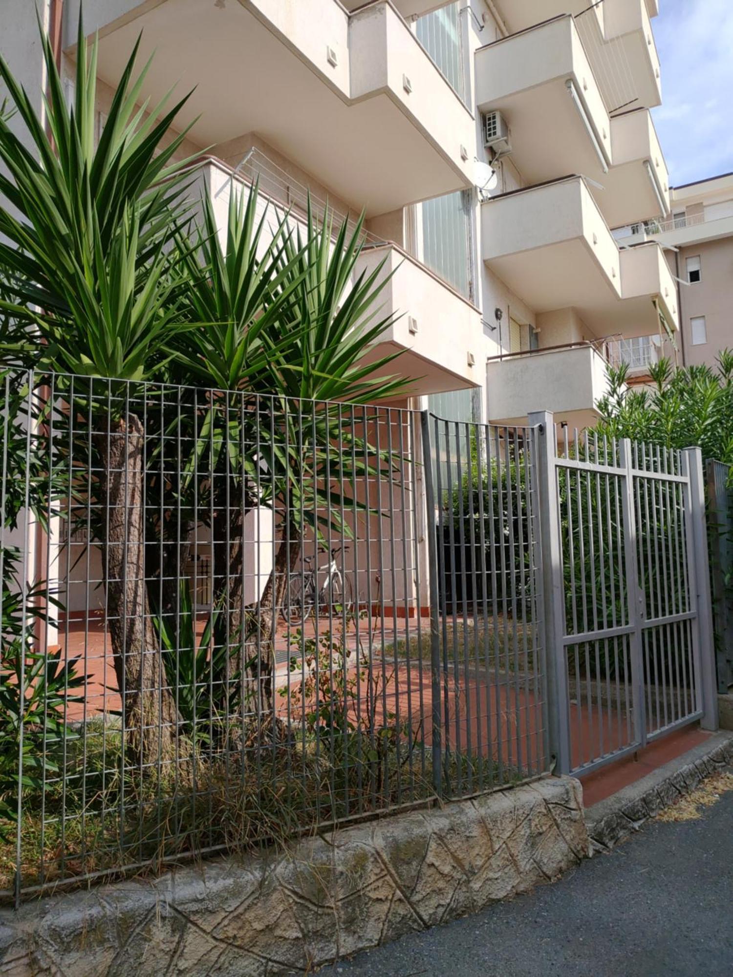 La Casa Di Flavio Casa Vacanze อัลเบงกา ภายนอก รูปภาพ